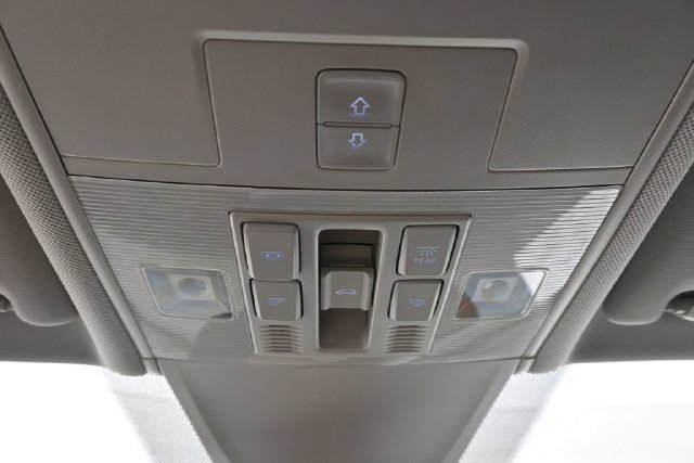 Used 2023 Volkswagen Tiguan SE FWD image 28