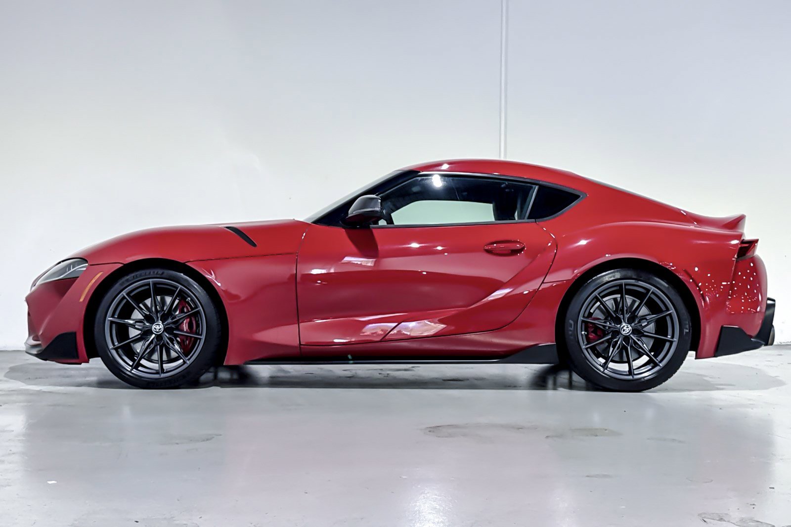 Used 2023 Toyota Supra Premium w/ Driver Assist Package RWD image 2