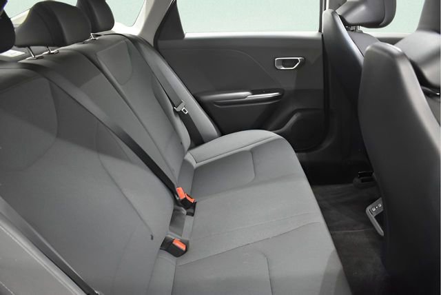 Used 2025 Kia K4 FWD image 17