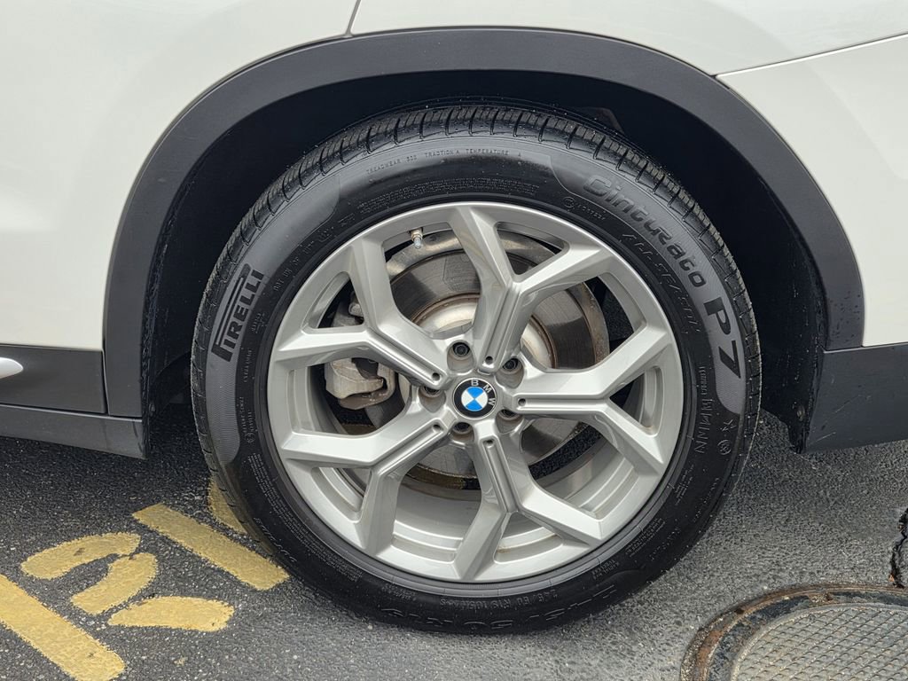 Used 2021 BMW X3 xDrive30e w/ Executive Package image 13