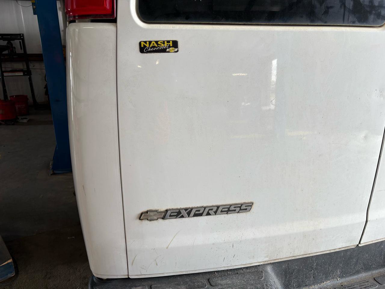 Used 2019 Chevrolet Express 2500 w/ Driver Convenience Package image 9