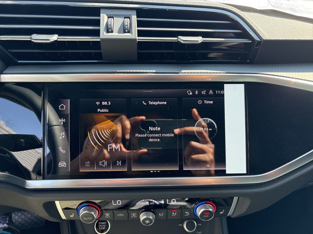 New 2025 Audi Q3 2.0T Premium image 19