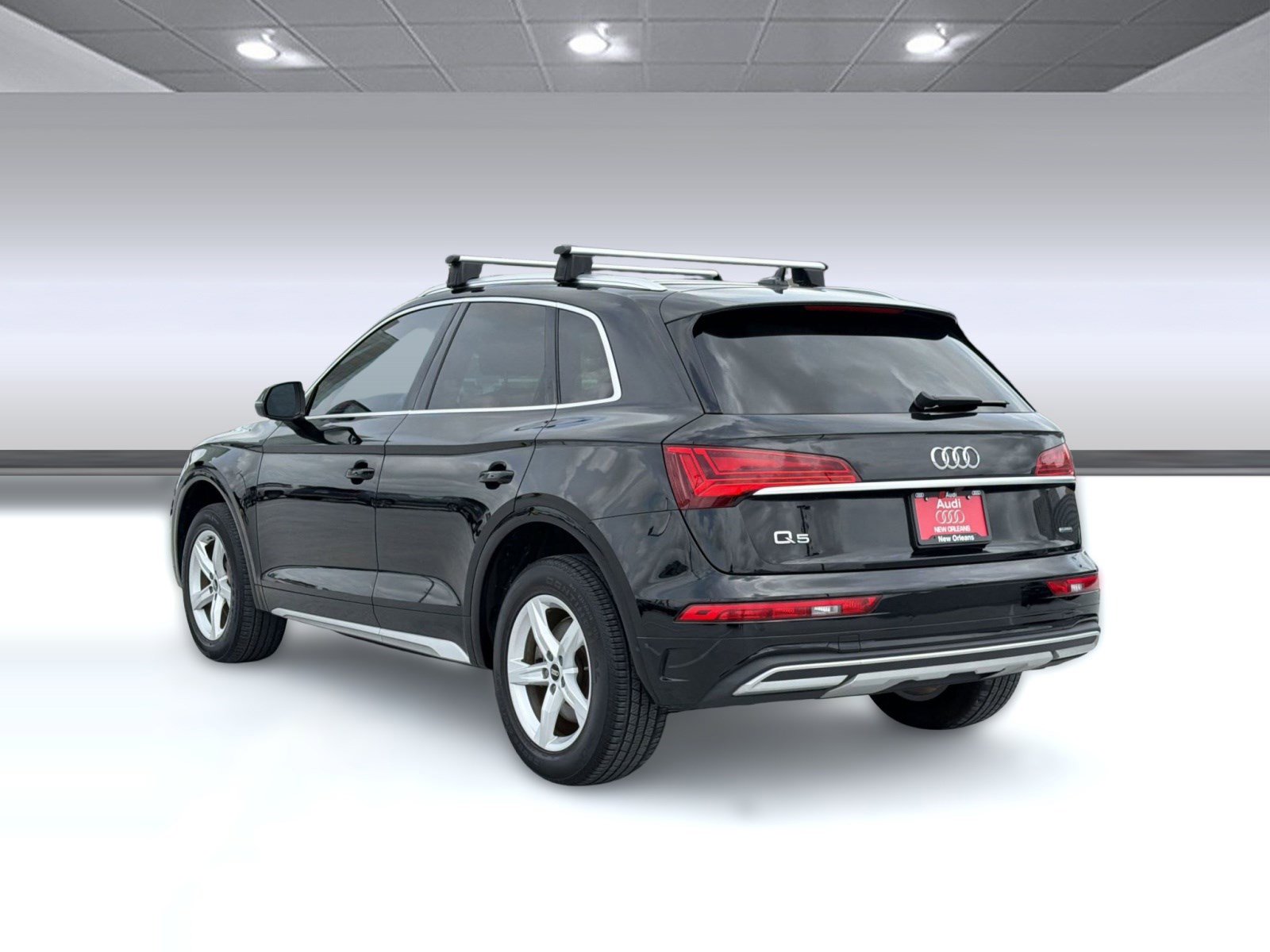 Certified 2023 Audi Q5 2.0T Premium w/ Convenience Package image 3