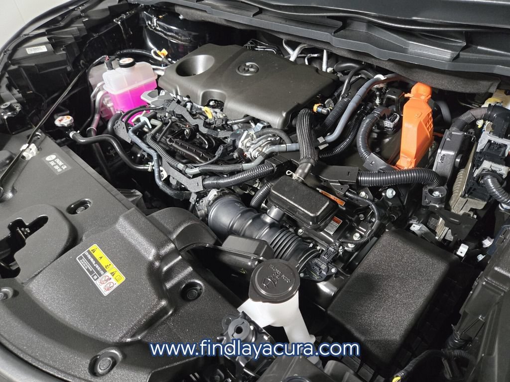Used 2025 Toyota Sienna XLE Woodland Edition AWD/4WD image 21