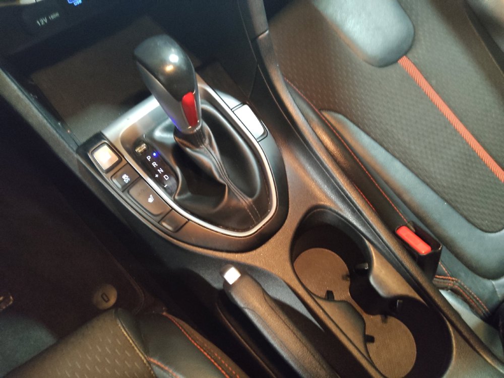 Used 2019 Hyundai Veloster Turbo FWD image 26