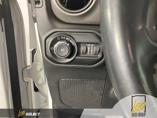 Used 2021 Jeep Wrangler Sport S image 12