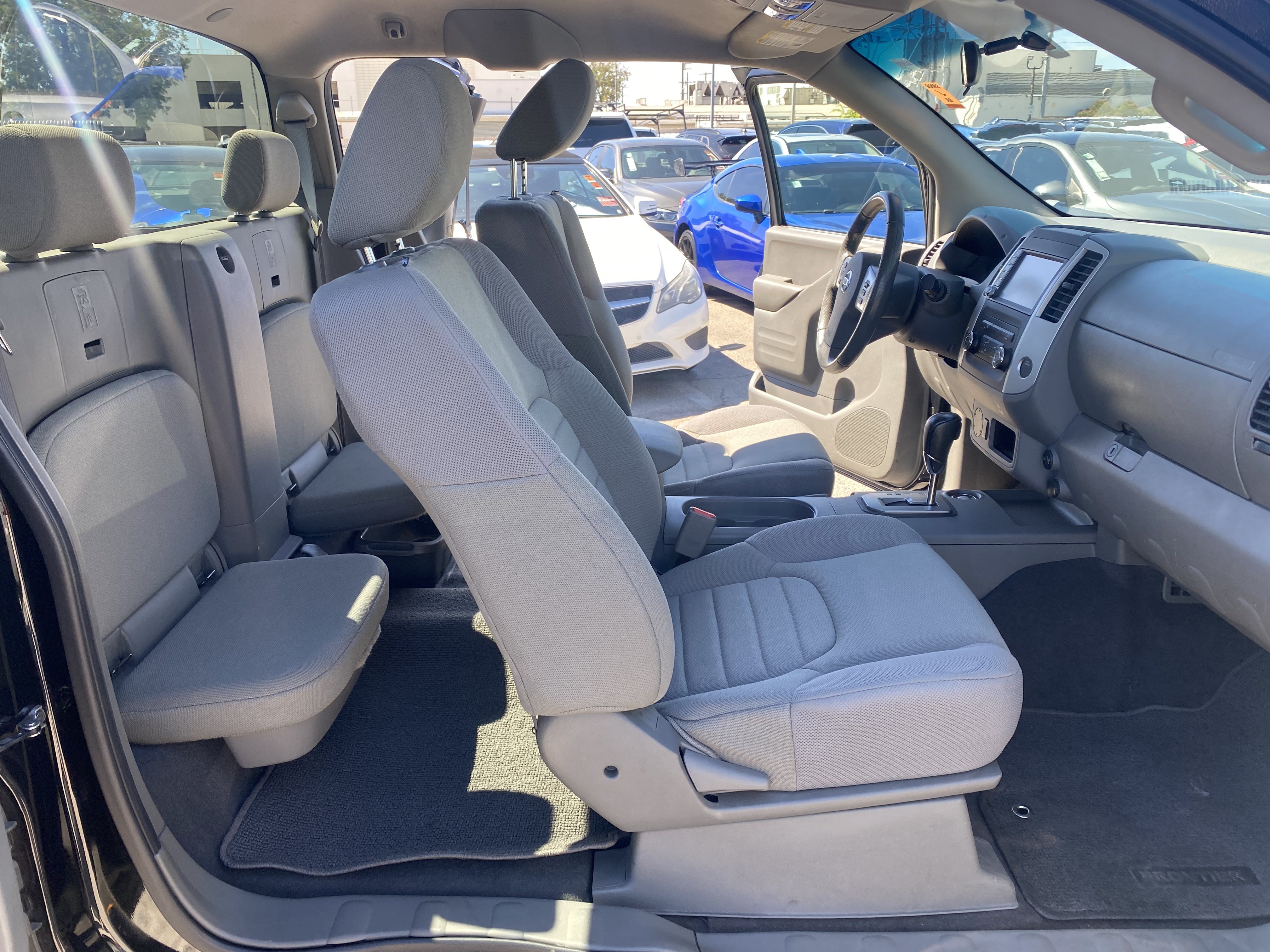 Used 2020 Nissan Frontier S RWD image 19