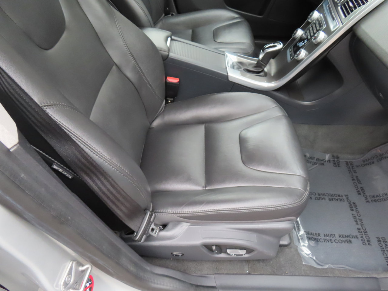 Used 2016 Volvo XC60 T6 image 20