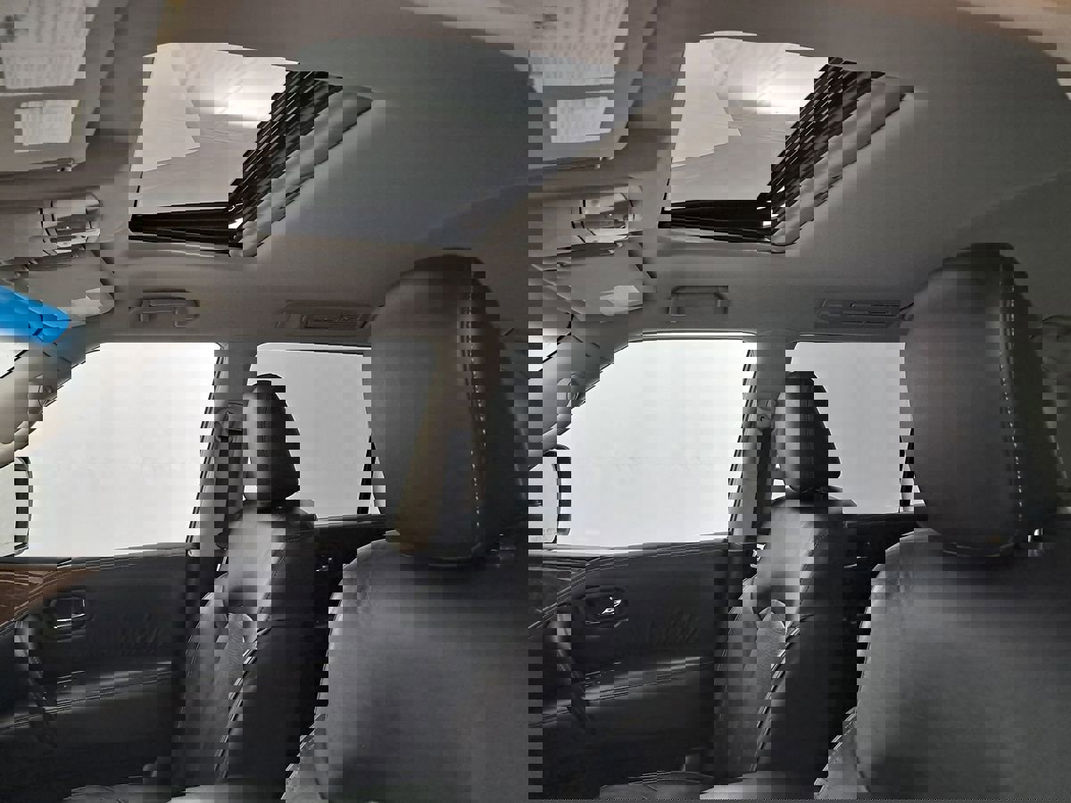 Used 2017 INFINITI QX80 4WD w/ Driver Assistance Package image 7