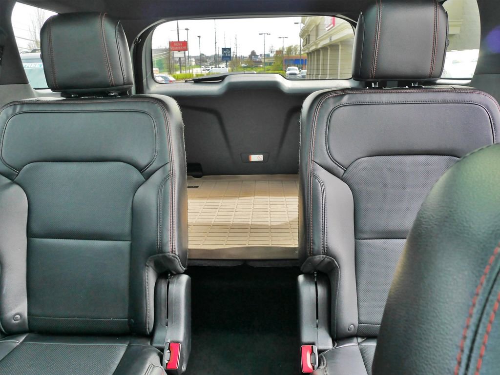 Used 2017 Ford Explorer Sport w/ Equipment Group 401A image 32