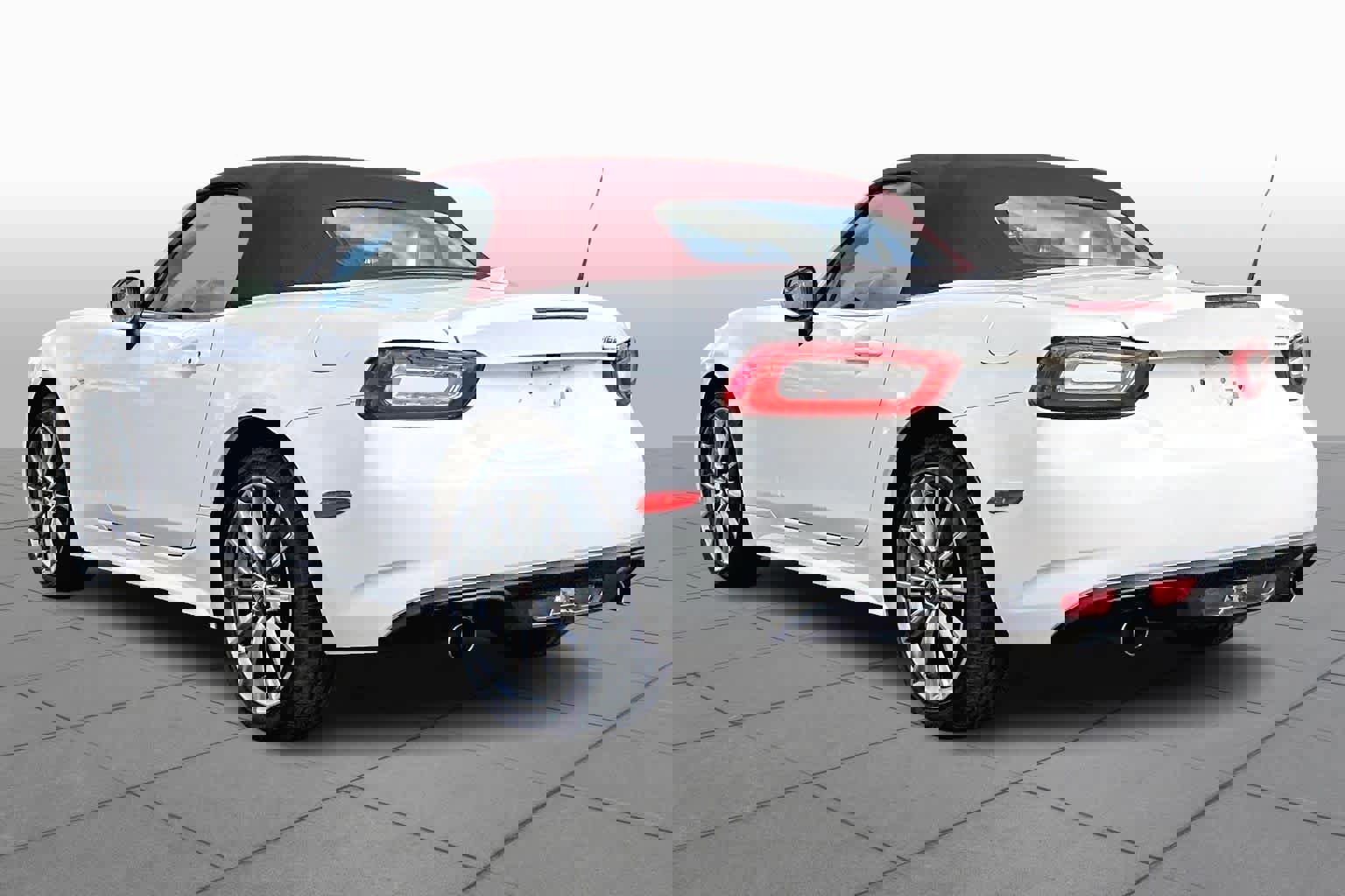 Used 2018 FIAT 124 Spider Lusso image 12