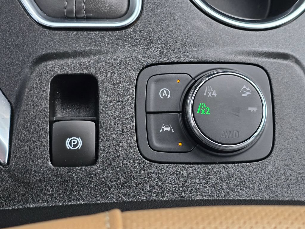 Certified 2023 Chevrolet Traverse Premier AWD/4WD image 42