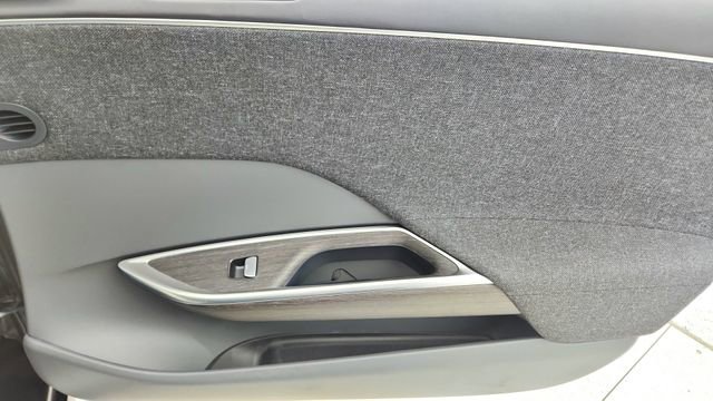 Used 2024 Lucid Air Pure RWD image 23