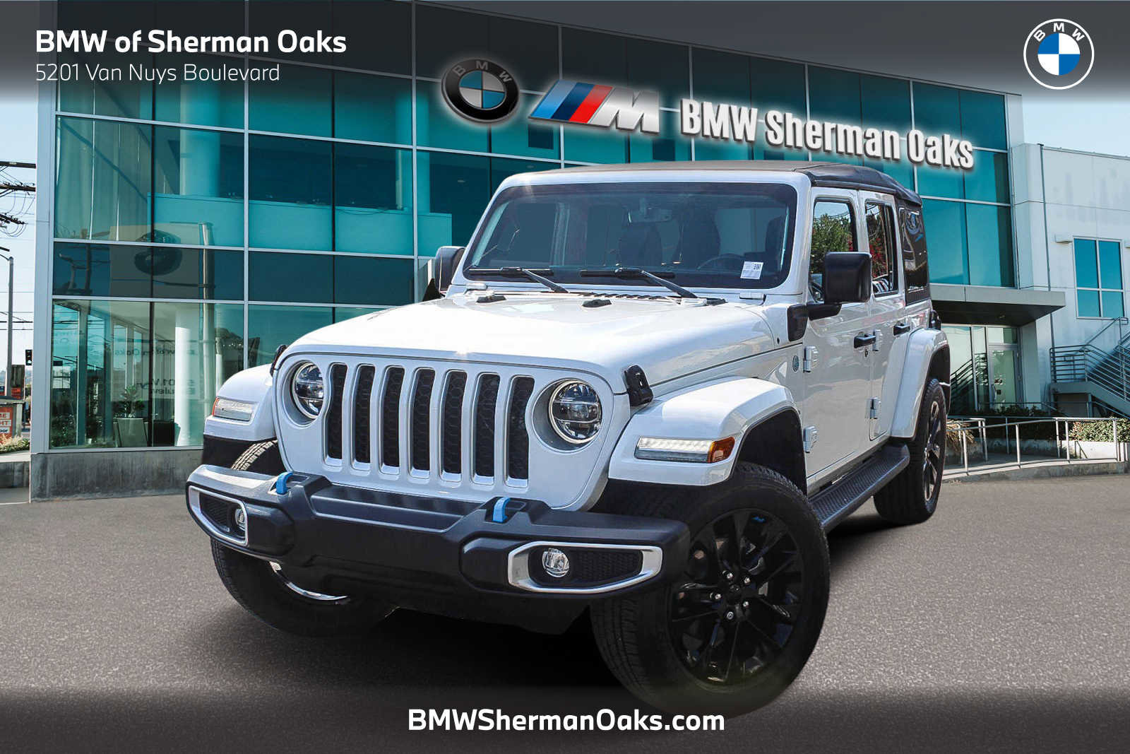 Used 2022 Jeep Wrangler Unlimited Sahara image 1