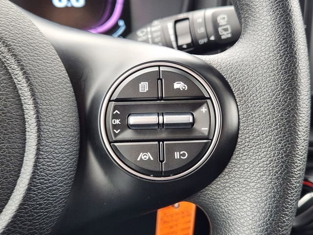 Certified 2025 Kia Soul LX FWD image 28