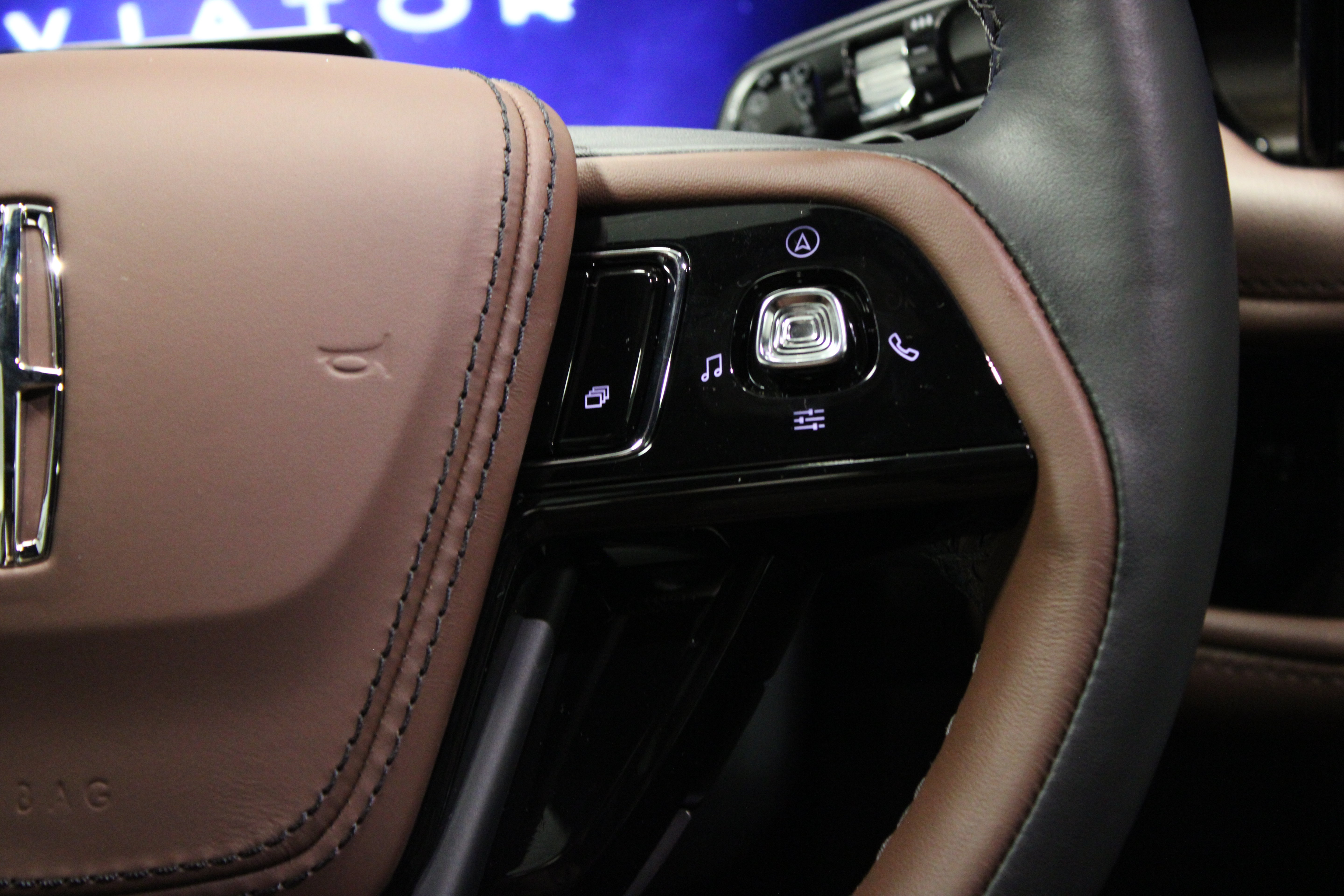 New 2027 Lincoln Aviator Reserve AWD/4WD image 25
