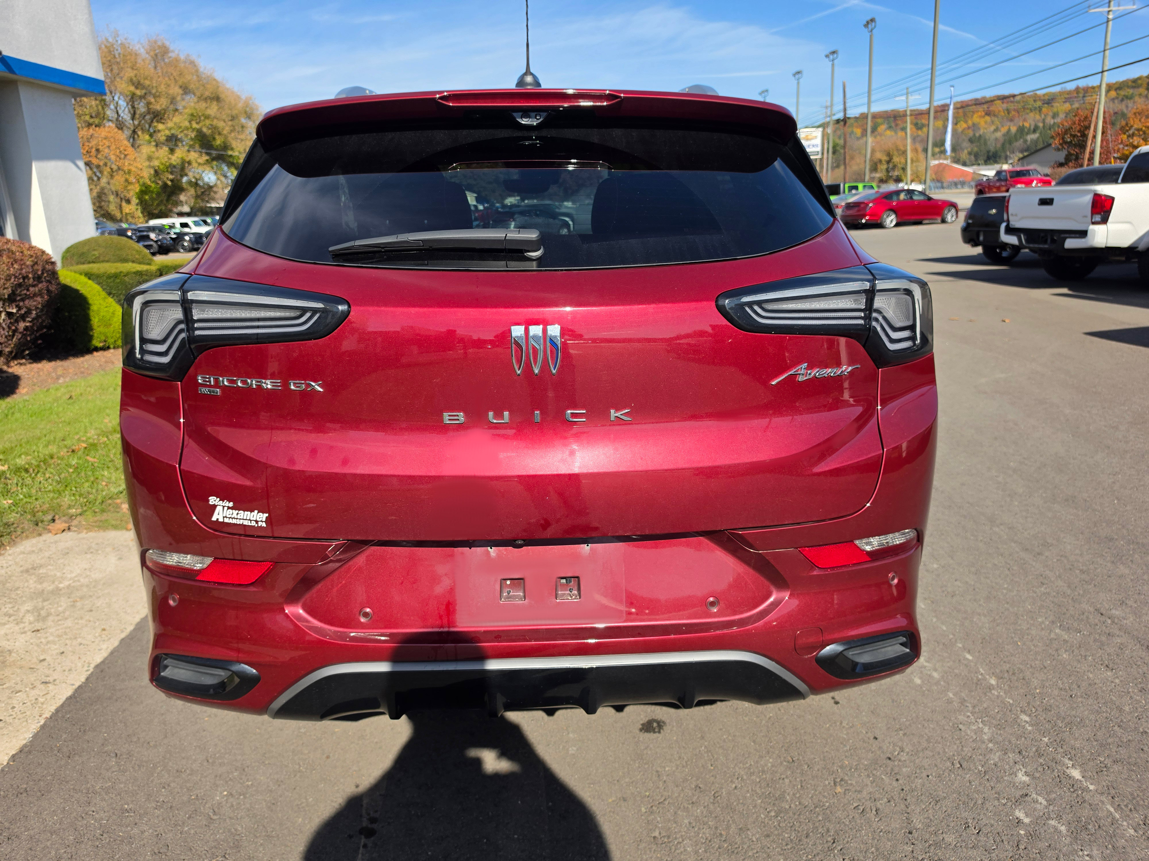 Used 2024 Buick Encore GX Avenir w/ Avenir Technology Package AWD/4WD image 4