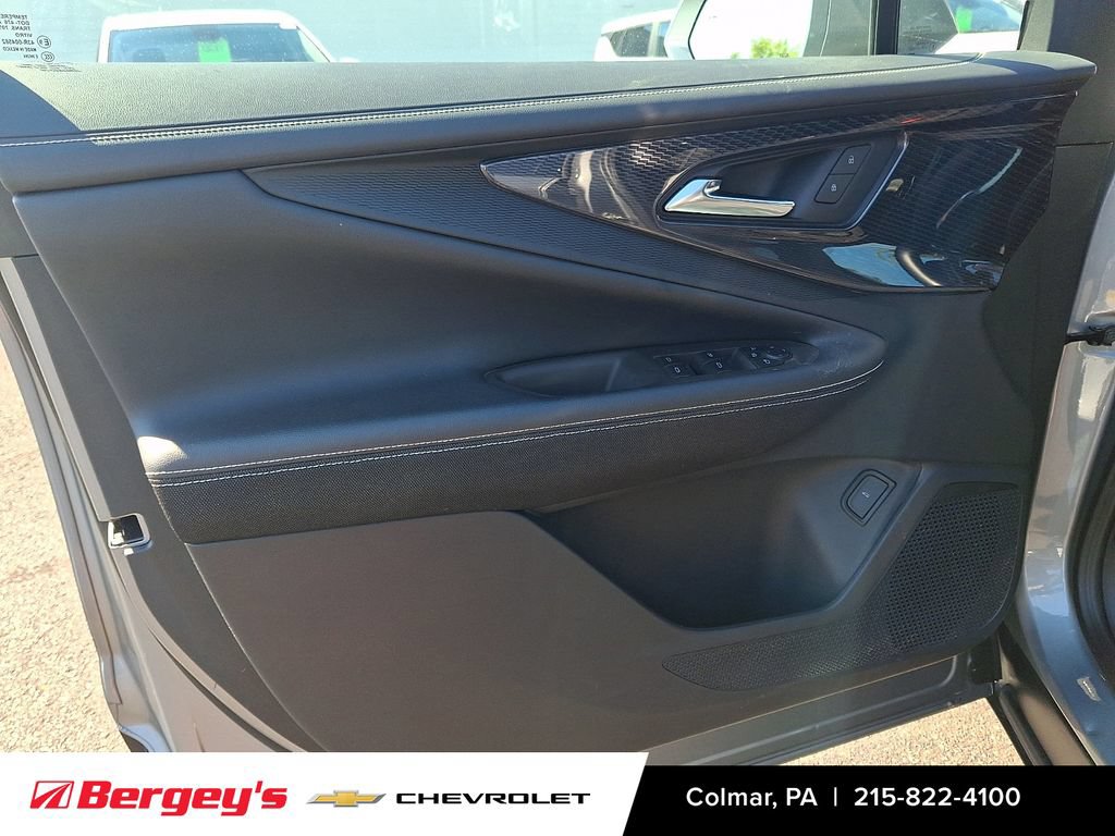 Used 2024 Chevrolet Blazer EV LT AWD/4WD image 15