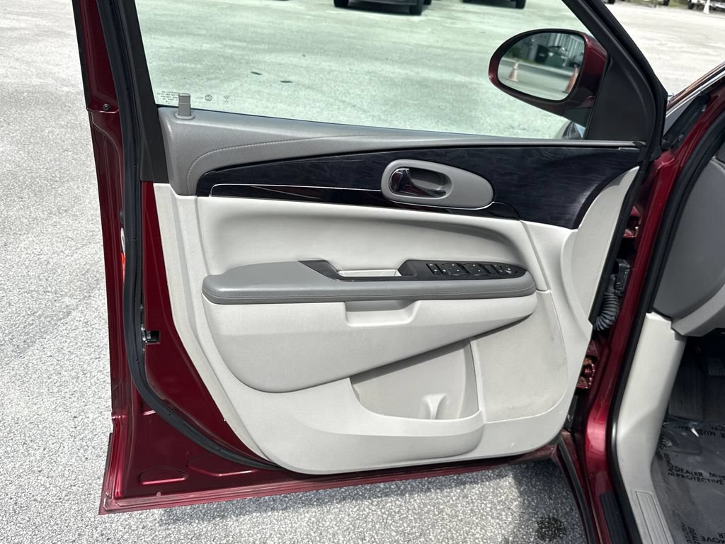 Used 2017 Buick Enclave Convenience FWD image 13