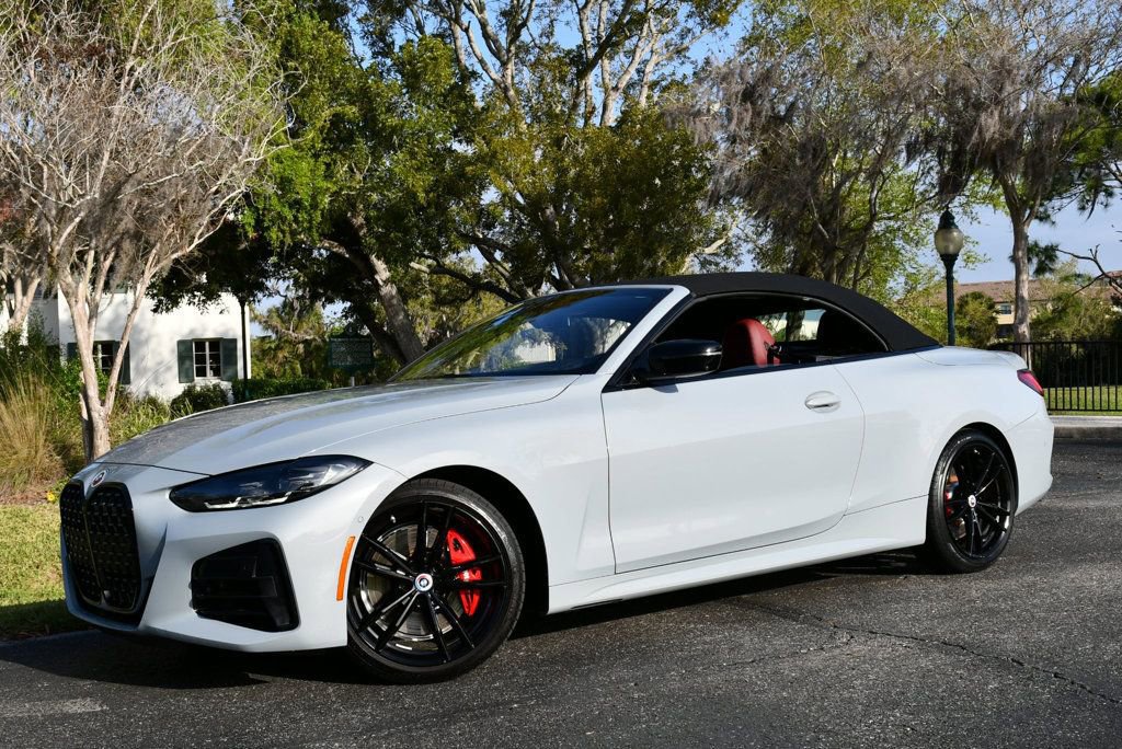 Used 2023 BMW M440i Convertible w/ Premium Package image 24