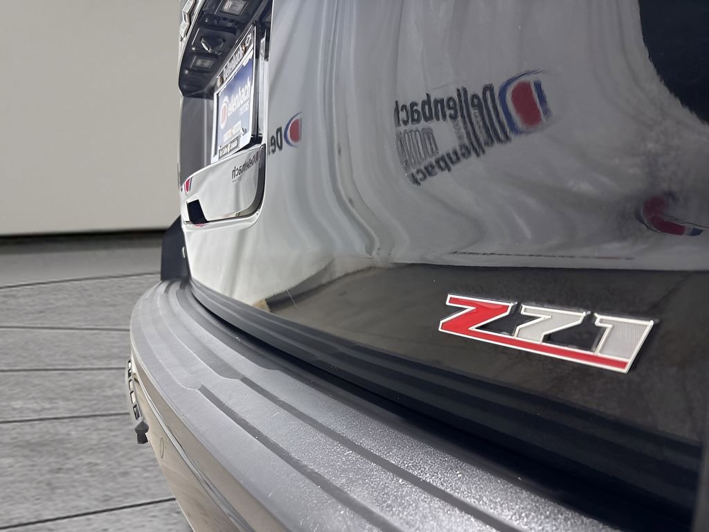 Used 2017 Chevrolet Suburban LT image 18