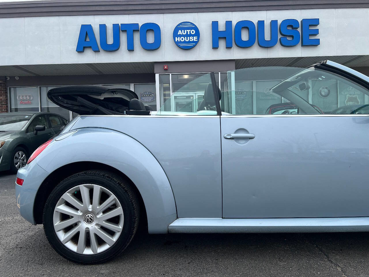 Used 2009 Volkswagen Beetle S image 35