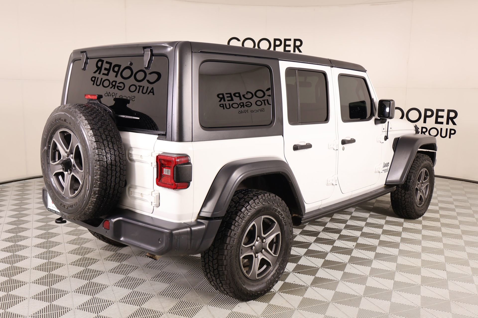 Used 2019 Jeep Wrangler Unlimited Sport S AWD/4WD image 19