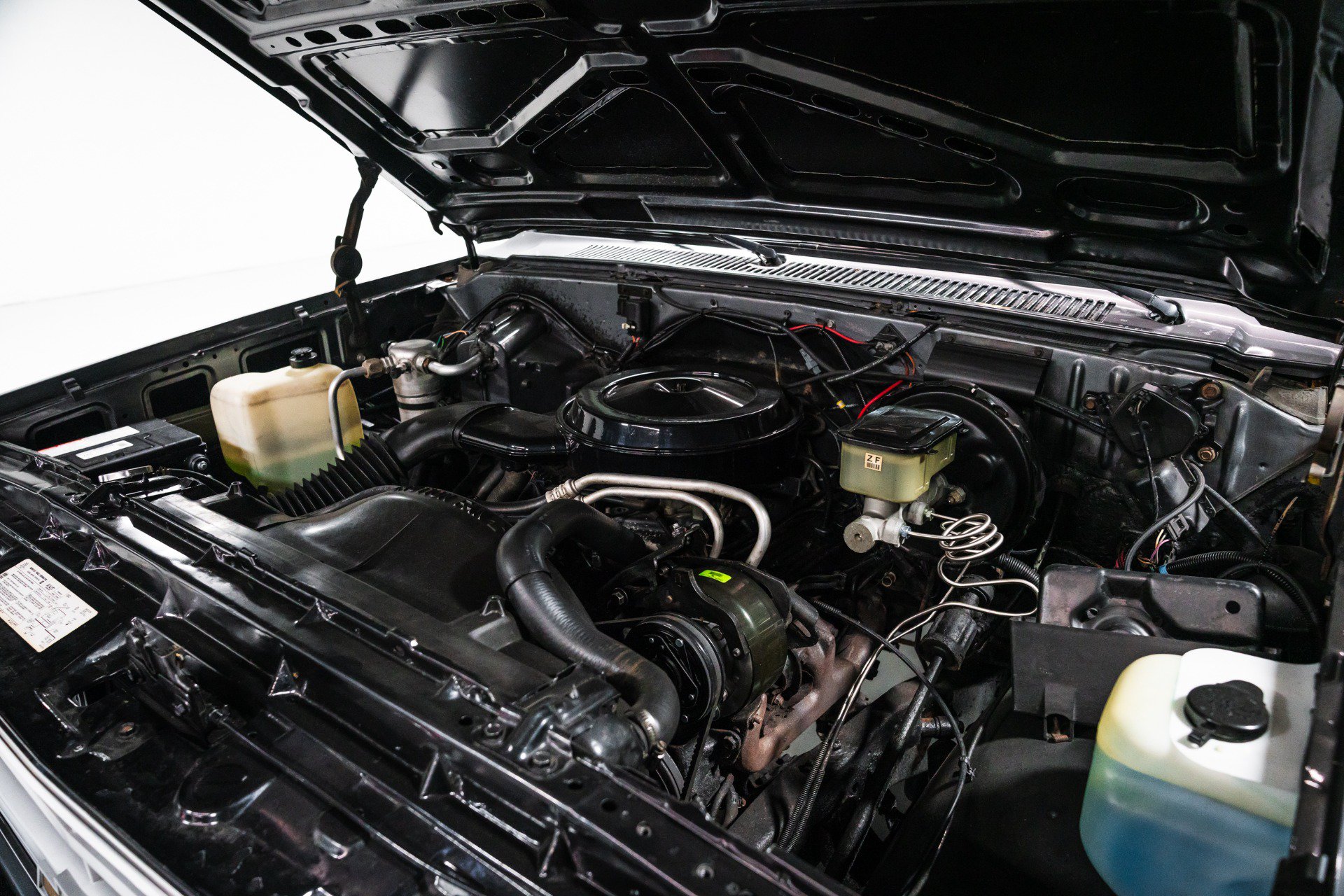Used 1987 Chevrolet Blazer 4WD image 33