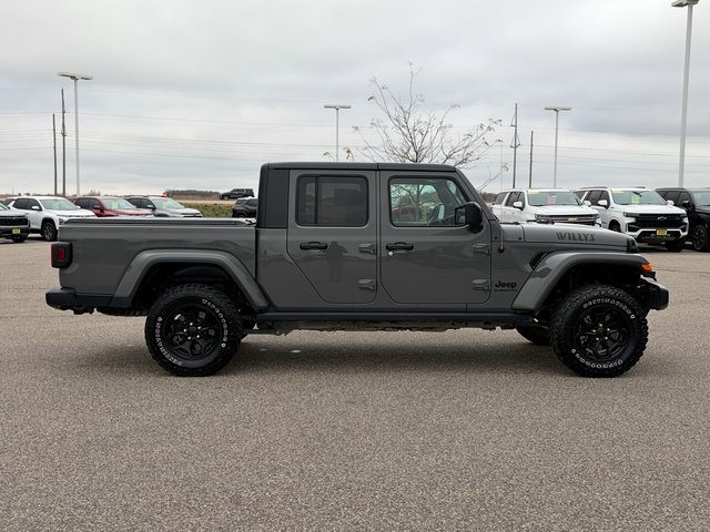 Used 2022 Jeep Gladiator Willys image 4