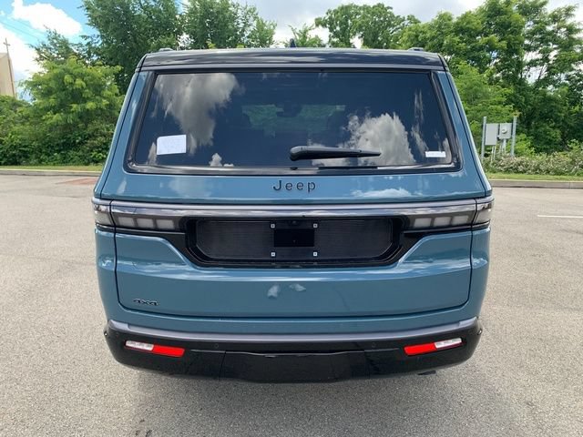 New 2026 Jeep Grand Wagoneer Summit AWD/4WD image 3