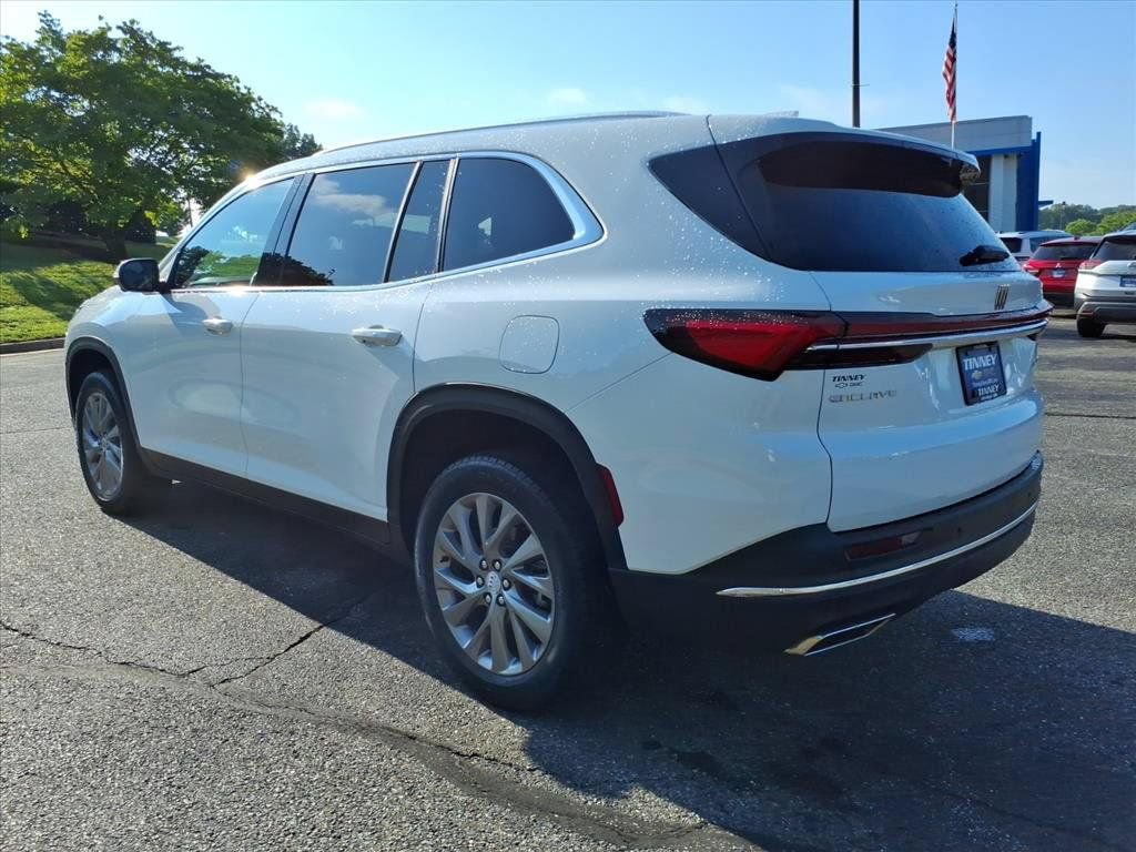 Used 2026 Buick Enclave Preferred FWD image 5