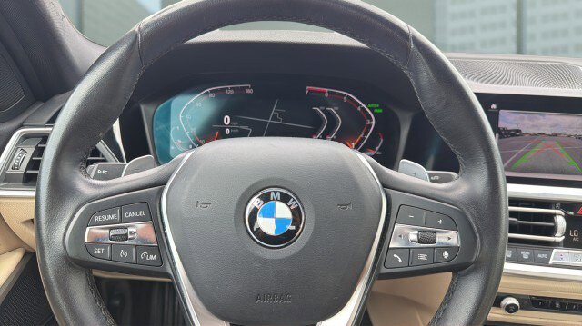 Used 2021 BMW 330i Sedan w/ Driving Assistance Package RWD image 26