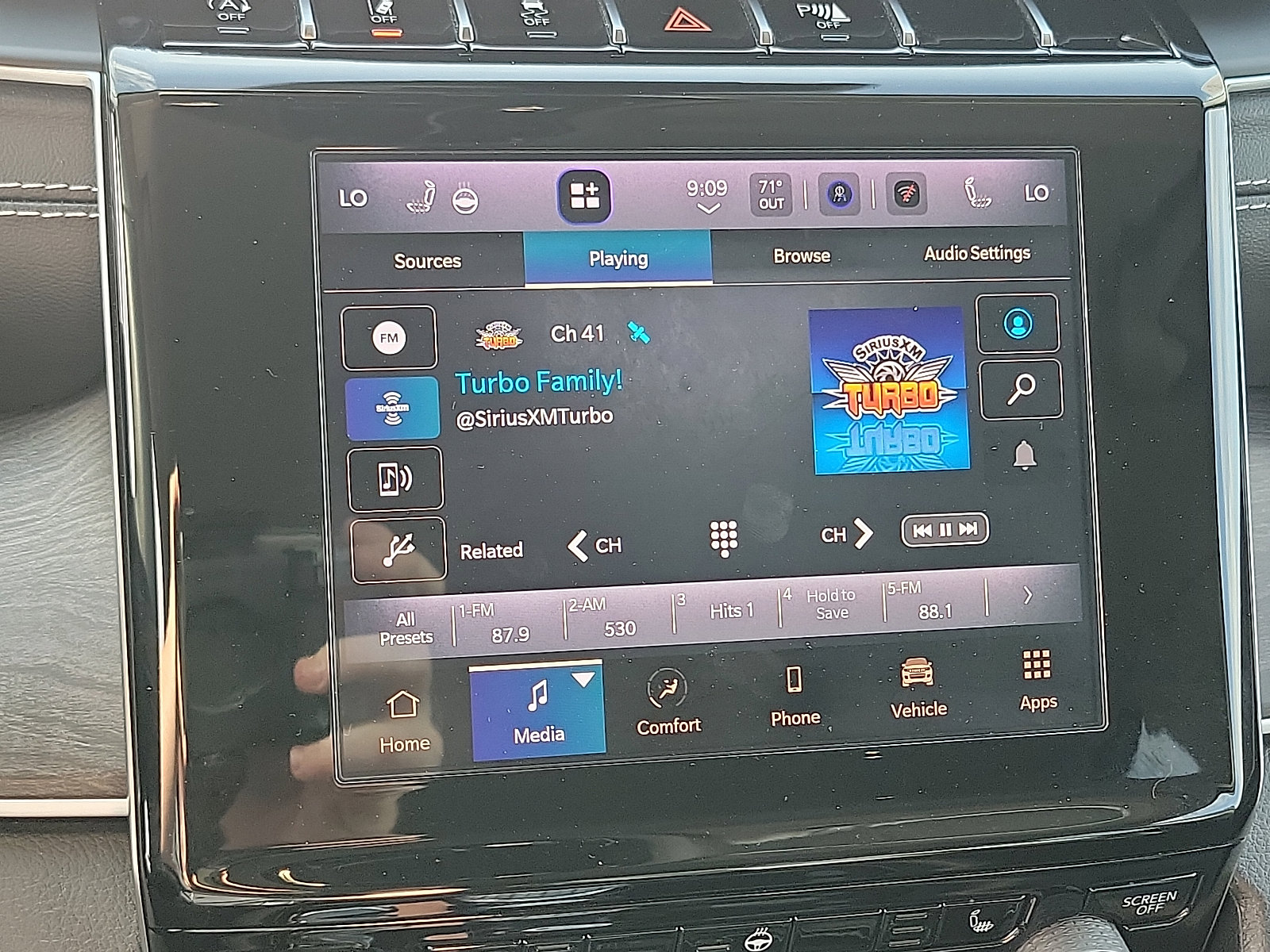 Used 2022 Jeep Grand Cherokee L Limited image 9