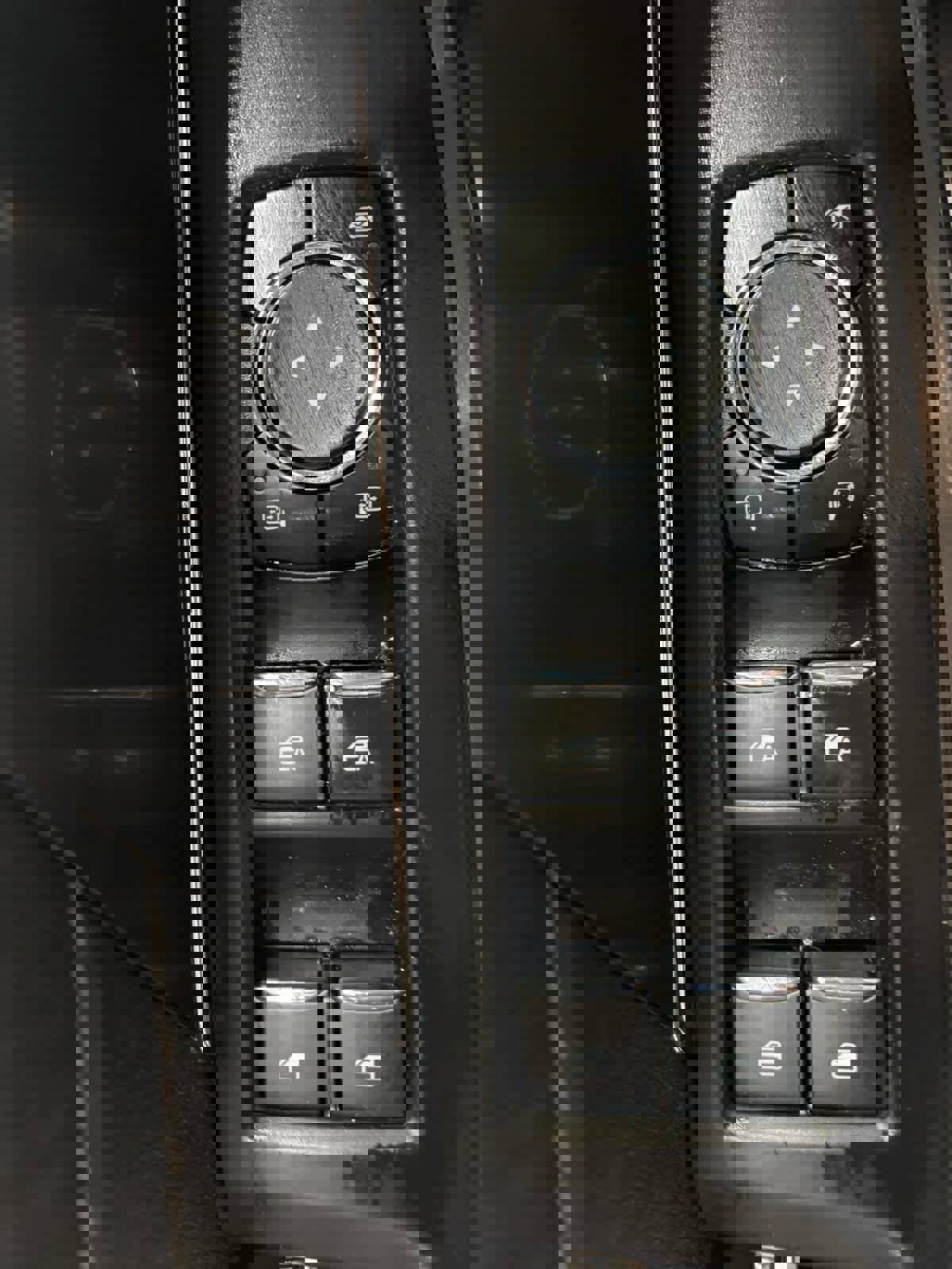 Used 2023 Ford F150 Lariat w/ Equipment Group 502A High image 25