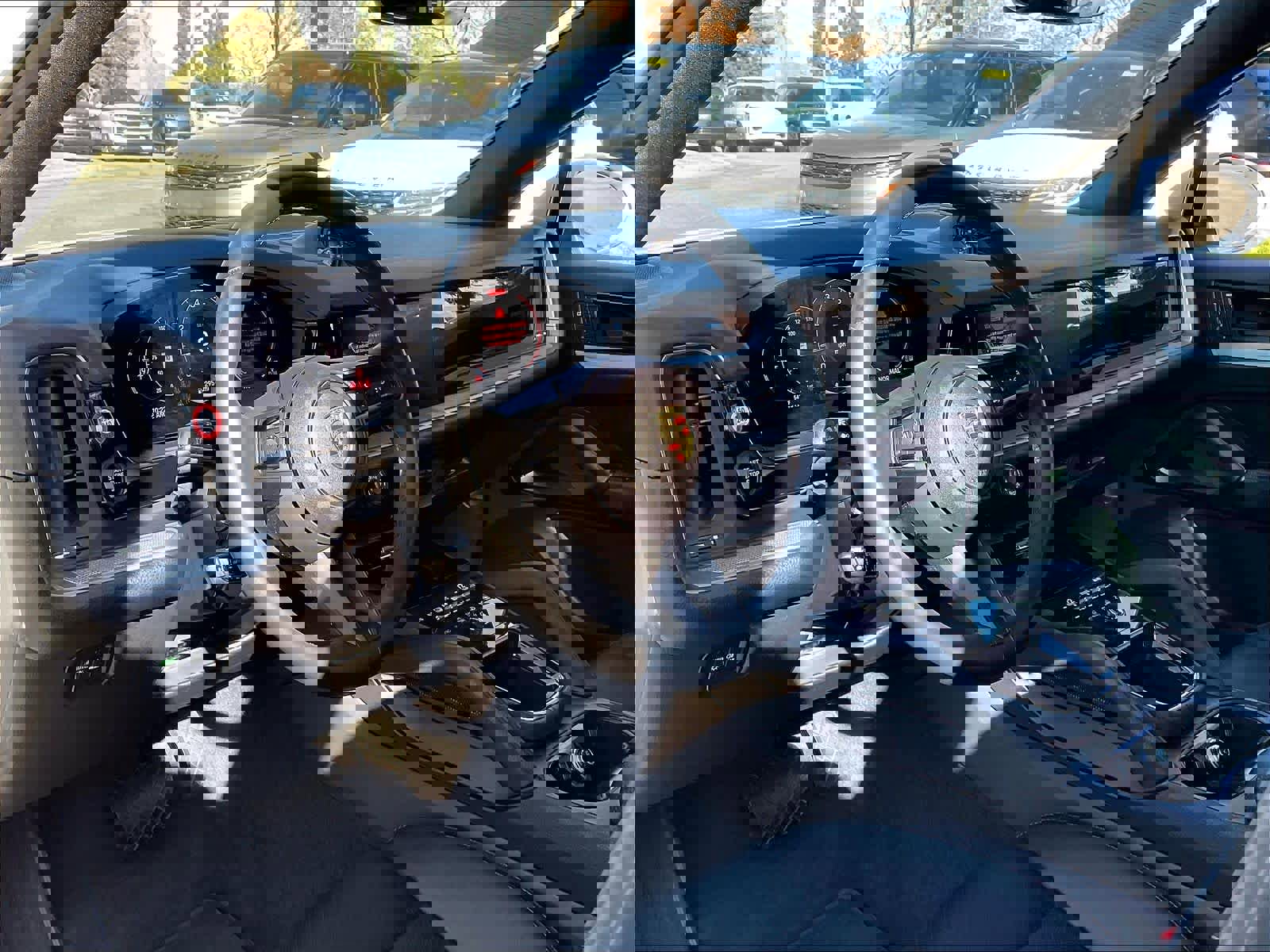 Used 2024 Porsche Cayenne image 15