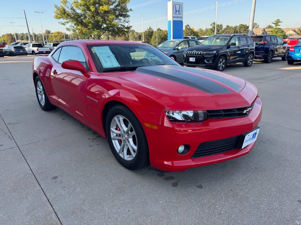 Used 2015 Chevrolet Camaro LS RWD image 3