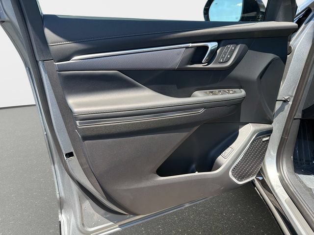 New 2026 Buick Enclave Sport Touring w/ Power Package FWD image 17
