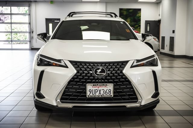 Certified 2025 Lexus UX 300h FWD w/ Accessory Package (Z2) image 4