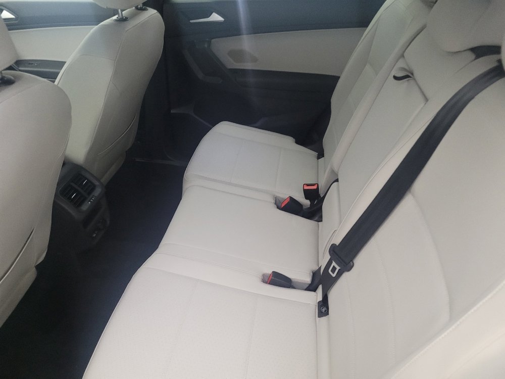 Used 2021 Volkswagen Tiguan SE R-Line FWD image 18