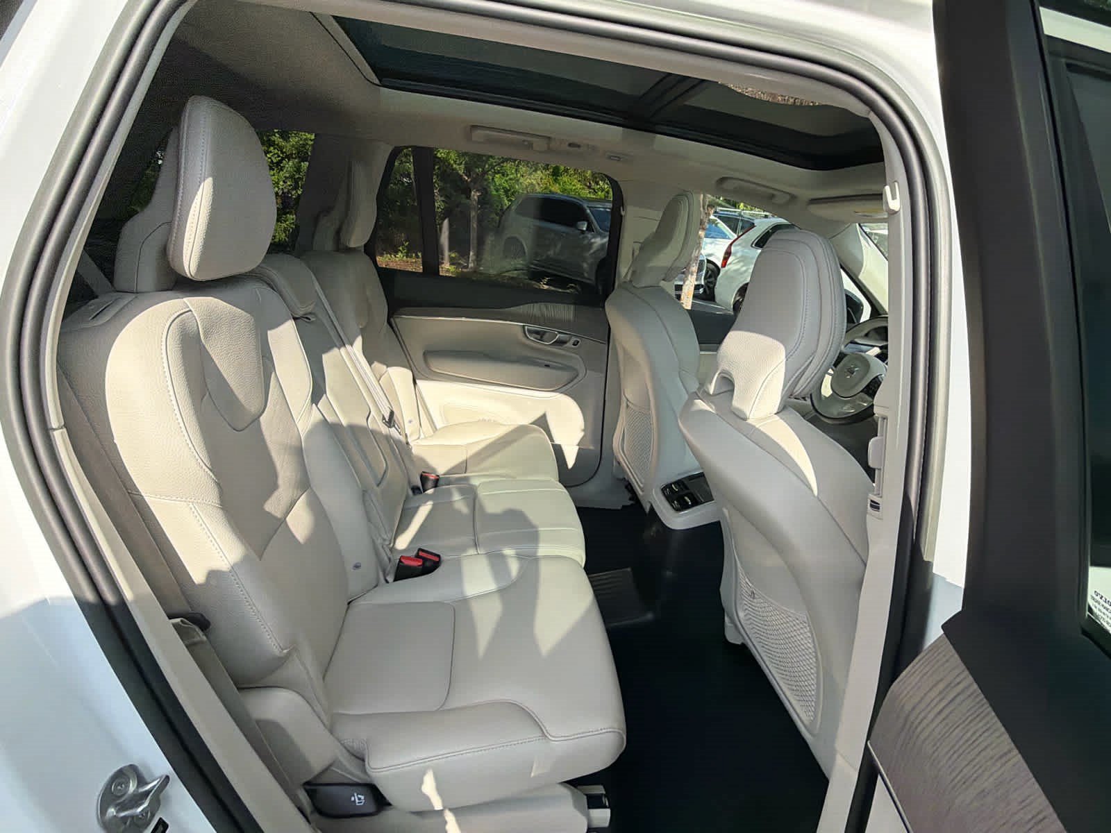 Used 2023 Volvo XC90 B6 Ultimate AWD/4WD image 20