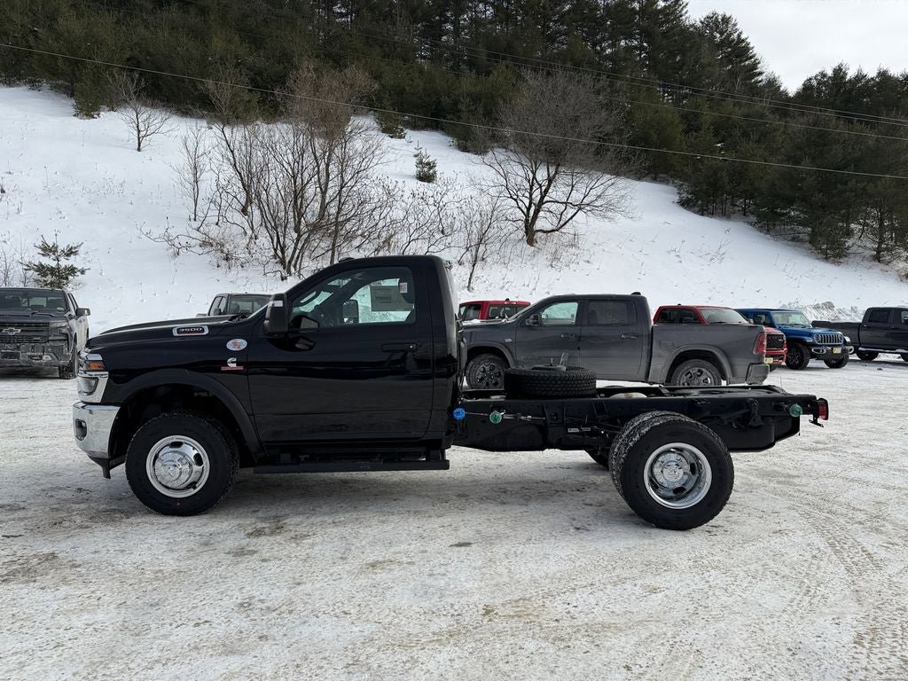 New 2026 RAM 3500 Tradesman AWD/4WD image 3