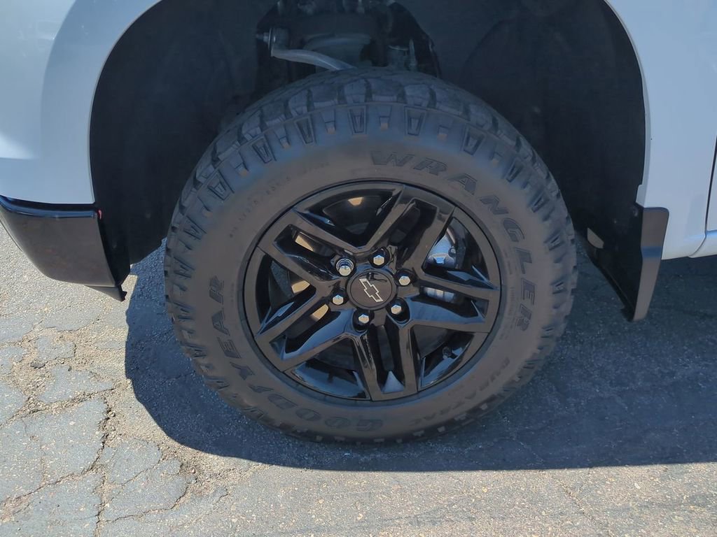 Certified 2023 Chevrolet Silverado 1500 Custom Trail Boss image 32
