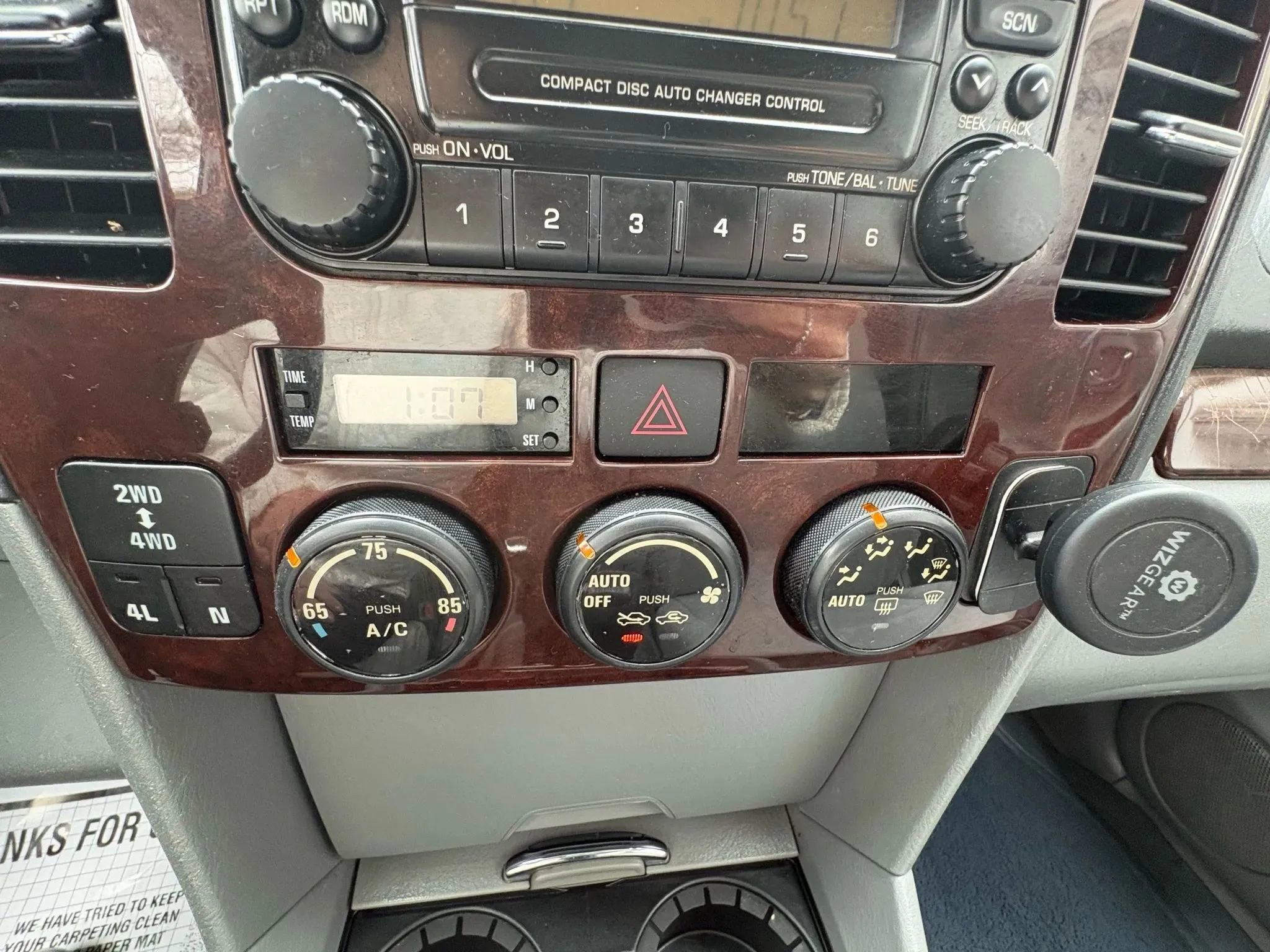 Used 2004 Suzuki XL7 LX image 36