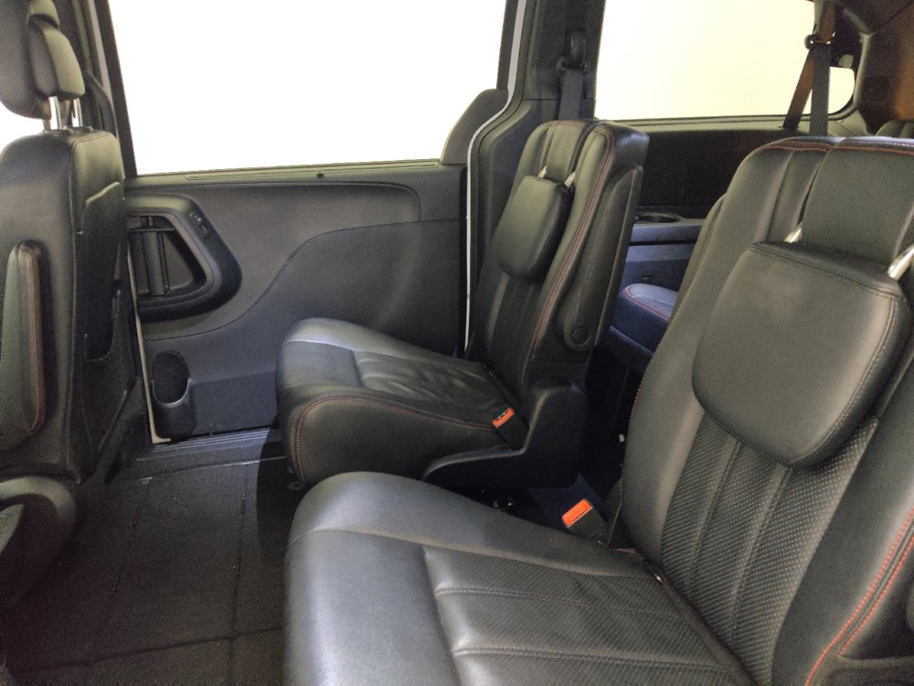 Used 2018 Dodge Grand Caravan GT FWD image 18