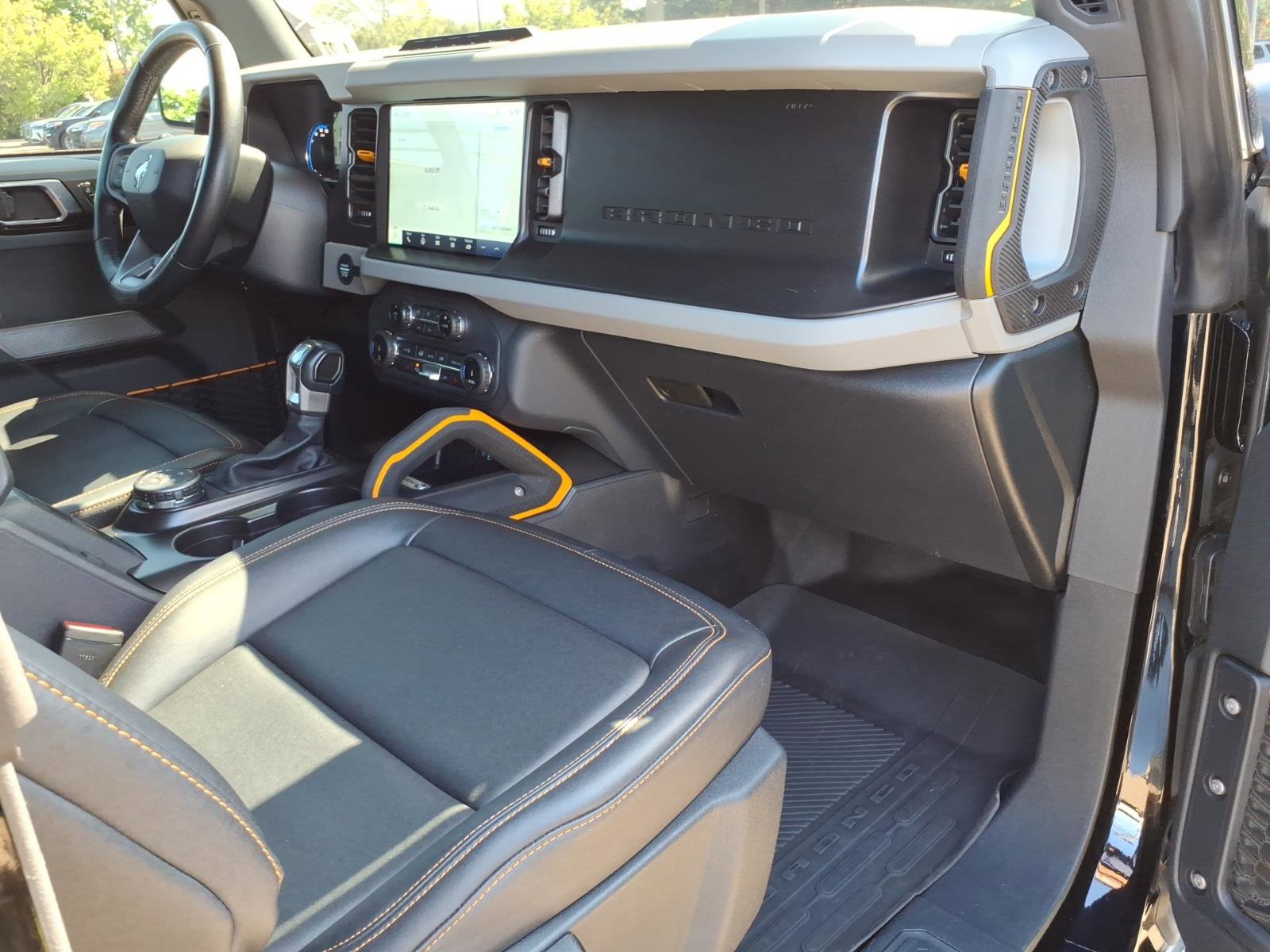 Used 2022 Ford Bronco Badlands AWD/4WD image 9