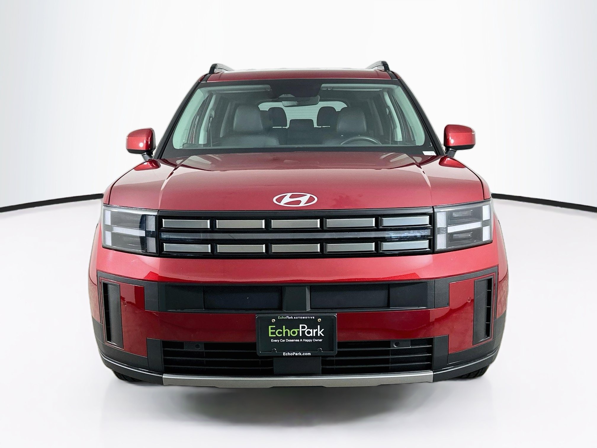 Used 2025 Hyundai Santa Fe SEL FWD image 2