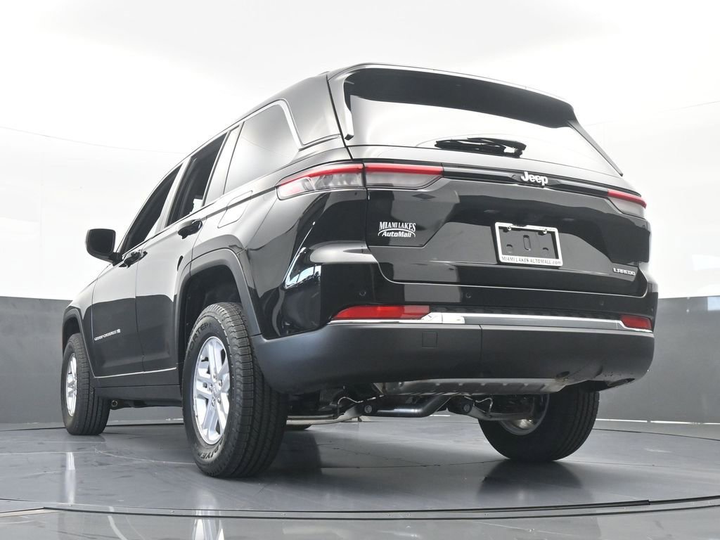 Used 2025 Jeep Grand Cherokee Laredo image 55