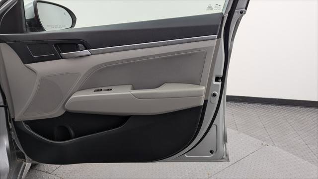Used 2020 Hyundai Elantra SEL image 23