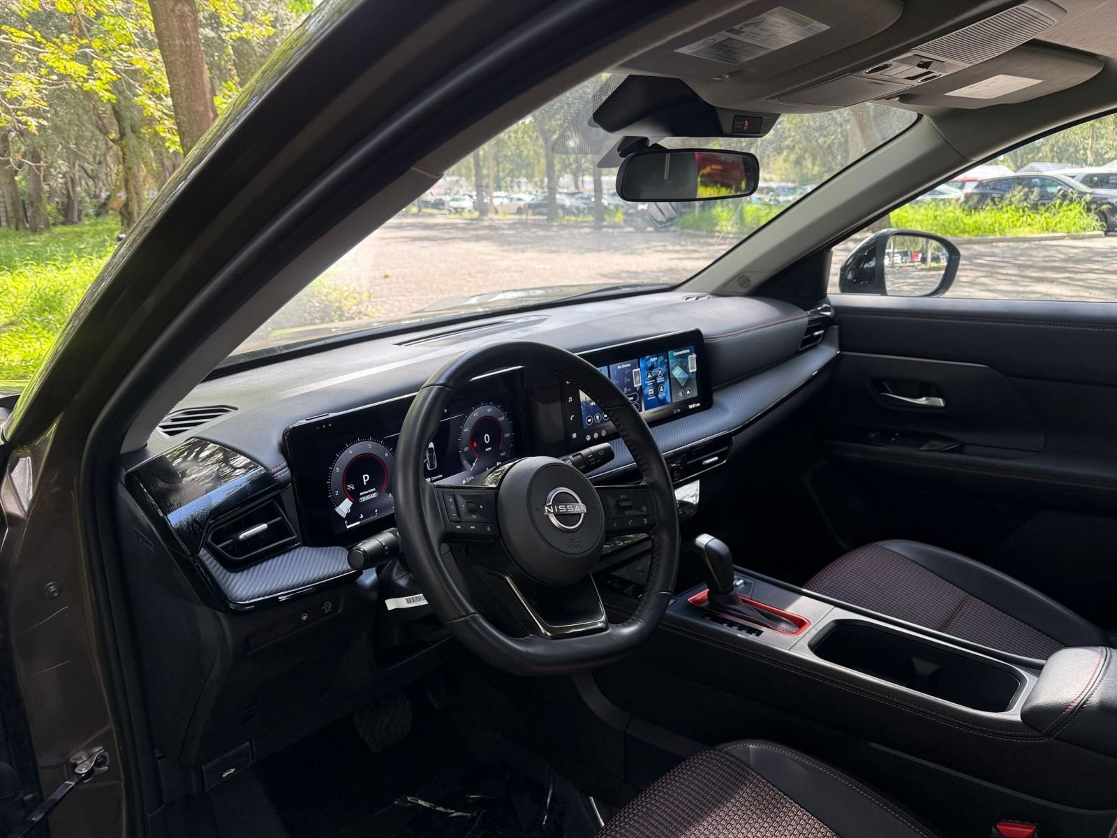 Used 2026 Nissan Kicks SR FWD image 30