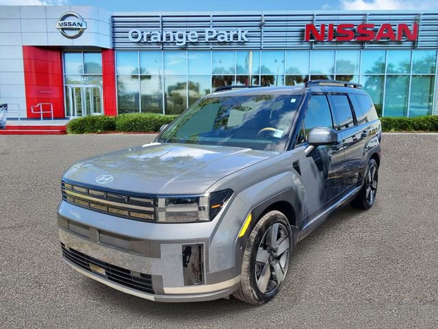 Used 2025 Hyundai Santa Fe Limited image 4